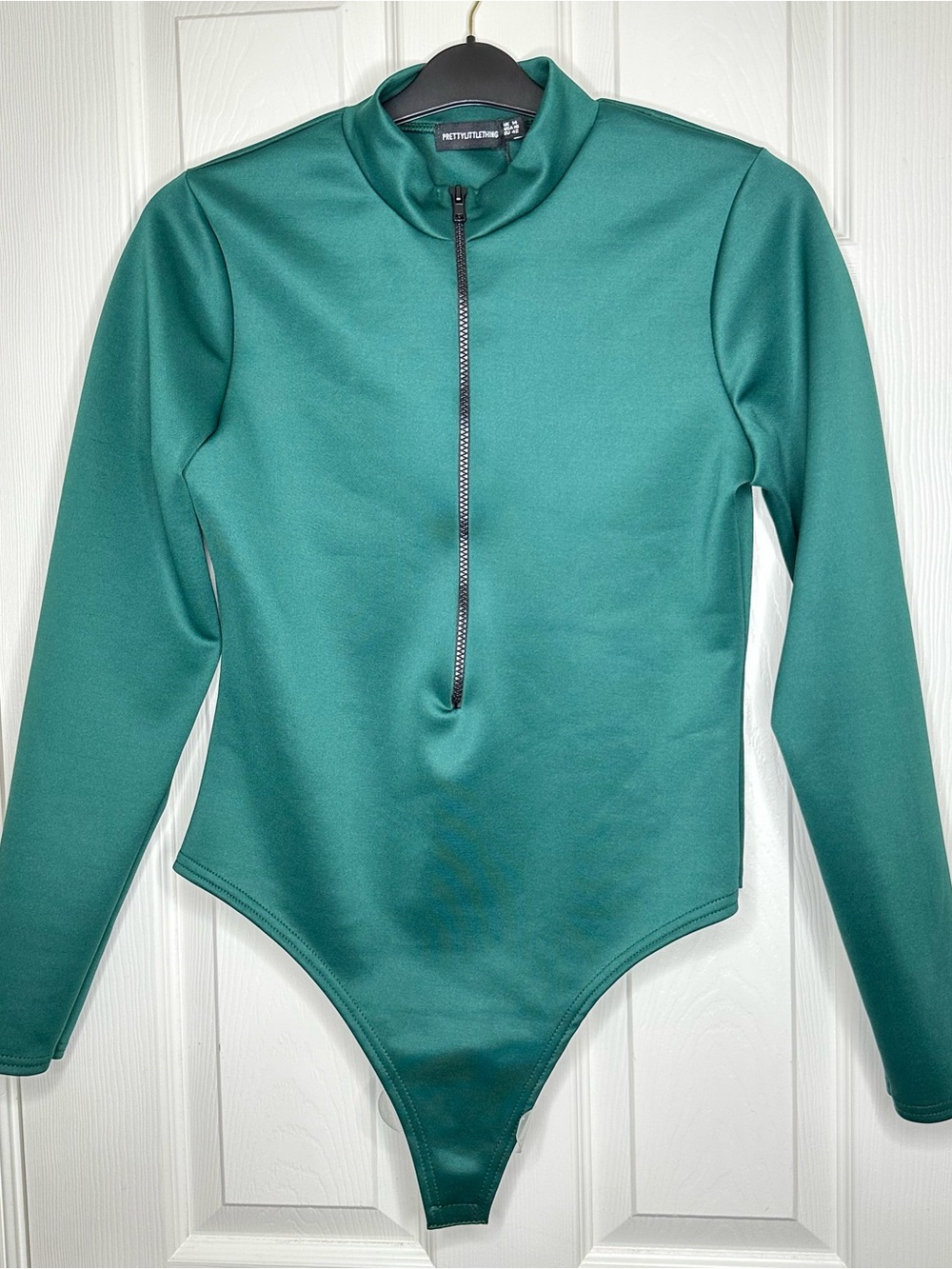 PrettyLittleThing Deep Green Long Sleeve Zip Bodysuit